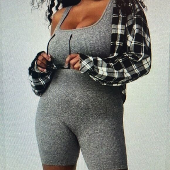 New! Torrid Seamless Ribbed Mid-Thigh Bodysuit Black Square Neck Size 2X NWT - Picture 4 of 14